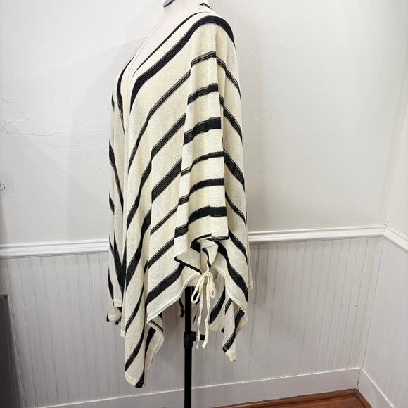 Torrid One Size Ruana Cardigan Sweater Ivory & Black Stripe Kimono Poncho Boho - Picture 9 of 12